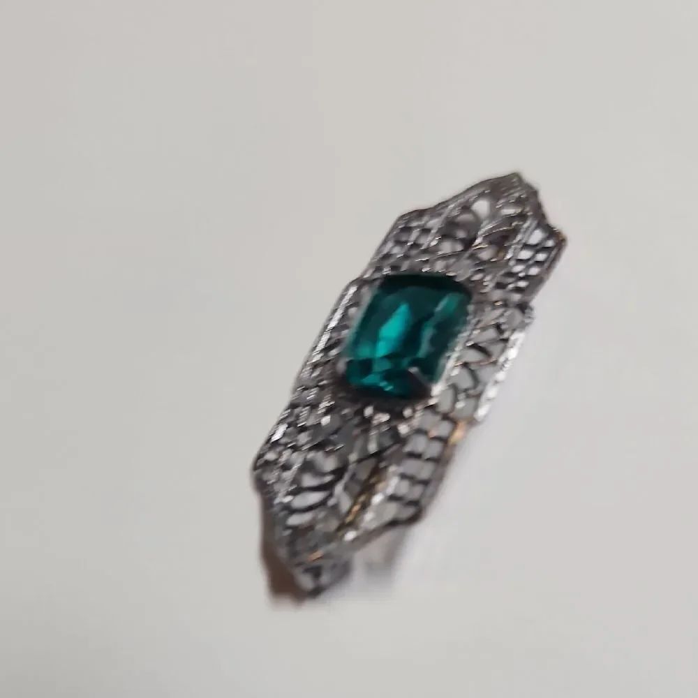 Vintage Brooch Silver With Green Glass Stone - Picture 4 of 6
